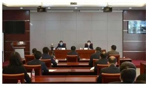 ​农行首席专家杨光被双开 严重违法违纪