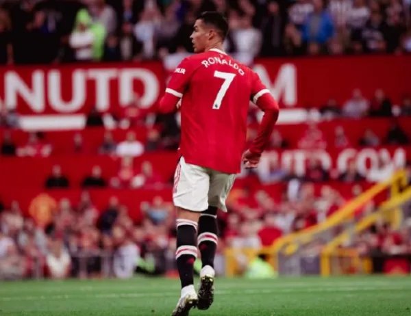 C罗回归首秀上演梅开二度，你对C罗的表现有何评价？