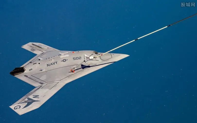 中歼16战机首曝光 最大特点具强大远距离超视距攻击