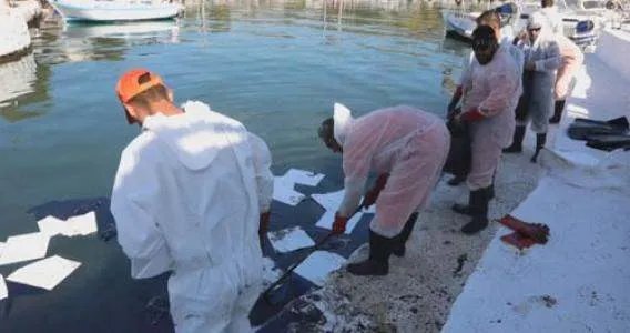 希腊原油污染清理完毕了吗?