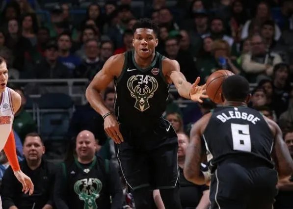 字母哥绝杀尼克斯又立功了吗？