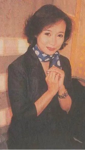 商天娥年轻时的照片 商天娥为什么很晚结婚