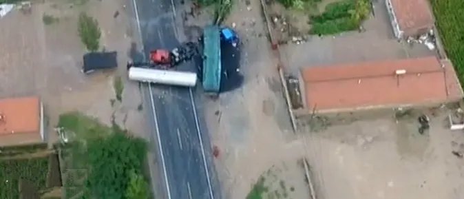 宁夏同心三车连撞事故有人伤亡吗？