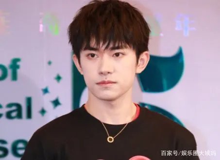 央视频为易烊千玺设庆生版面，你如何看待这件事？