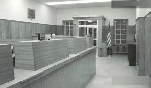 女子买下旧银行大楼 现惊人一幕:变化惊人(图)