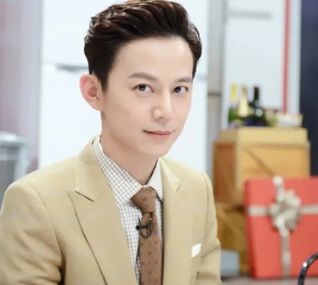 你如何看待何炅父亲关联公司严重违法失信这件事？