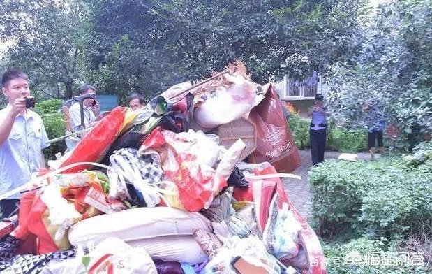 女子爱好收藏垃圾被邻里起诉，对此你怎么看？