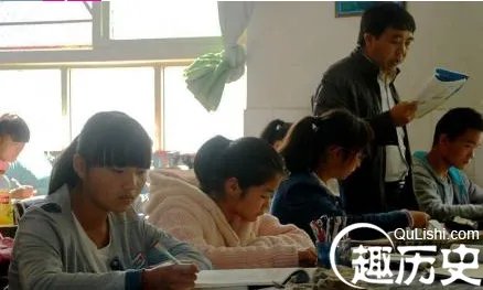 四川女孩患怪病随时“睡着” 开朗女孩说习惯了