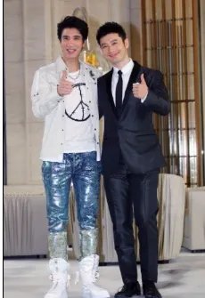 黄晓明曾患抑郁的原因是什么？