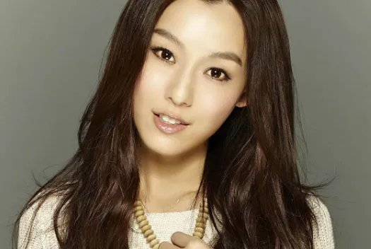 梁静茹怒删所有与范玮琪相关微博，昔日好姐妹是否闹掰？