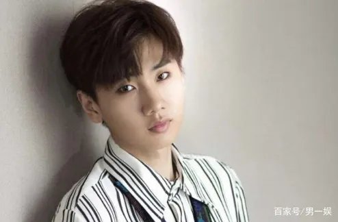 汪苏泷新恋情疑似曝光，被拍到和美女亲密拥吻，还有人记得这位歌手吗？