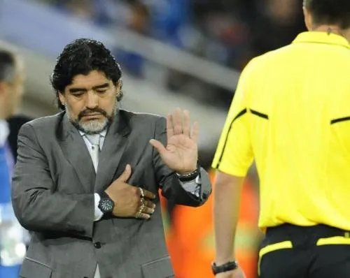 马拉多纳女儿要求彻查父亲死因，她为何会这么做？