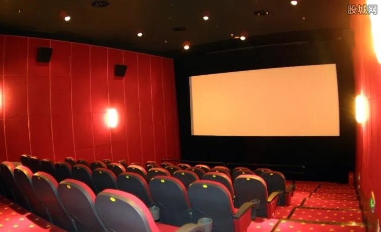 小偷家族引抢票战 开售半分钟数千张票全部售罄