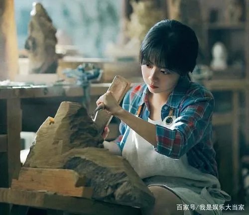 谭松韵回应以家人之名争议，30岁的她凭什么可以演学生？