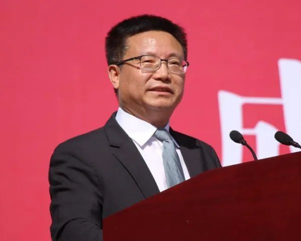 王清远,身为成都大学校长,其苦楚,又有谁能懂?