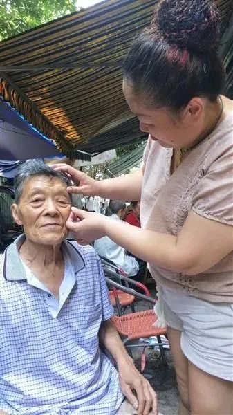 八旬老人被撞拒要赔偿是什么原因？