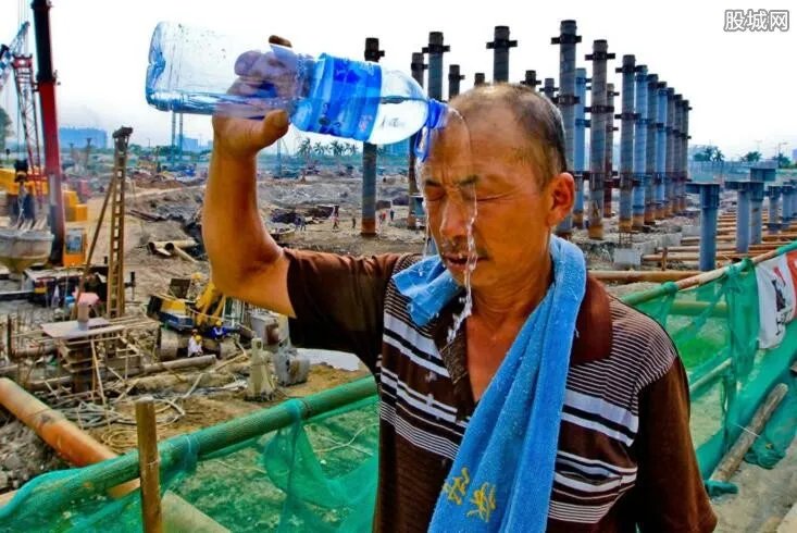 连续22天高温预警 各地高温补贴发放标准一览