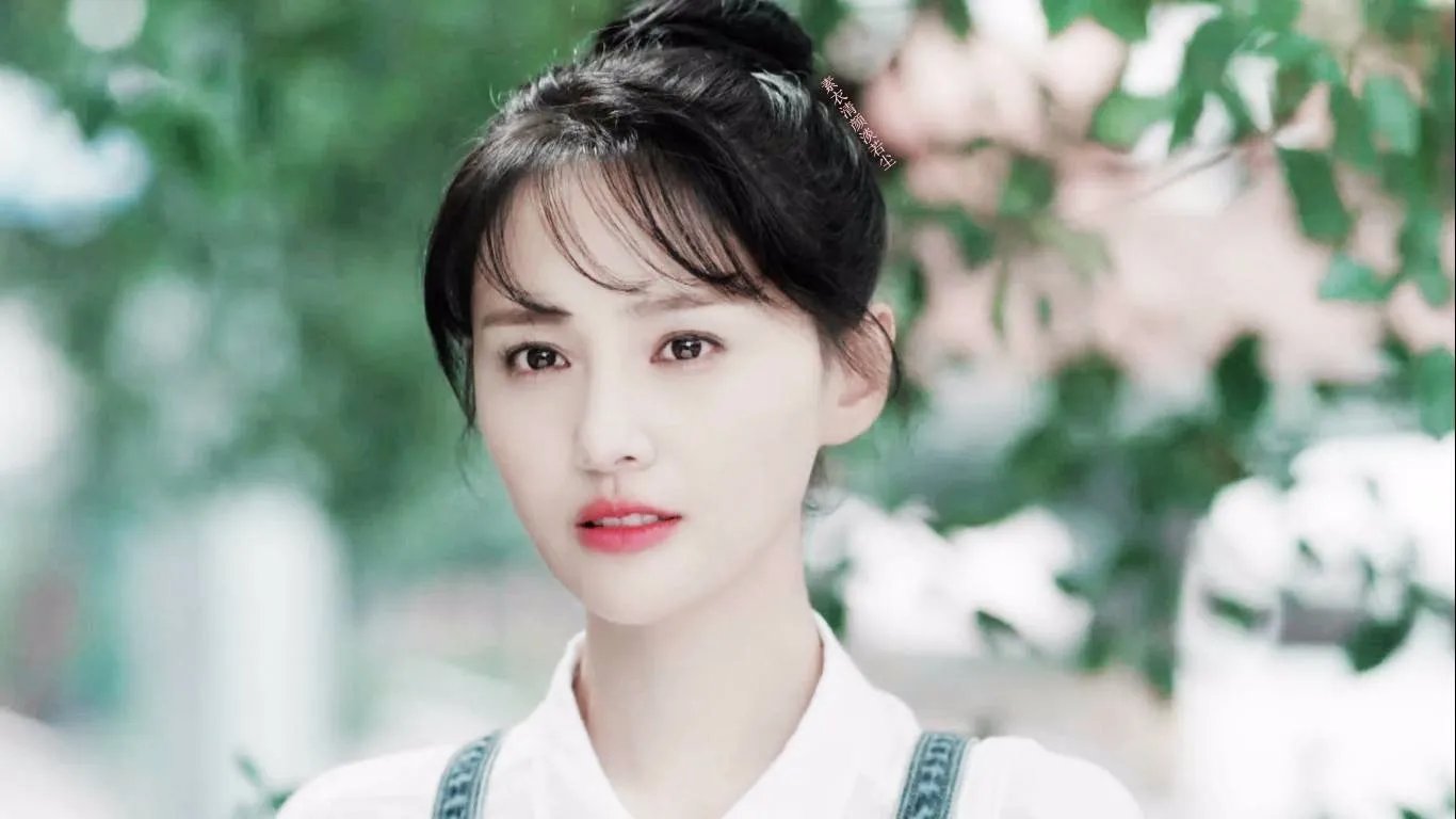 郑爽整容之后的五官是什么样子的，感觉如何？