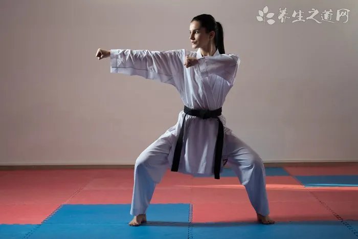 格斗孤儿事件反转  常见的格斗技巧