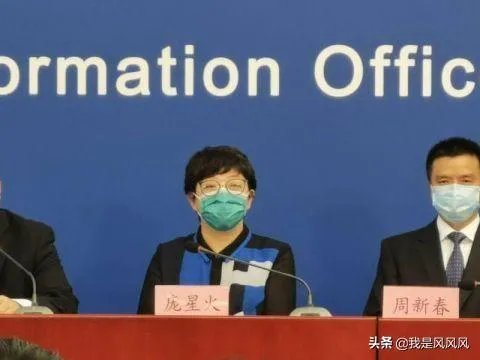 北京一女子在商场吃饭时被通知核酸检测阳性崩溃大哭值得同情吗？