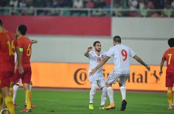 国足0-2塞尔维亚比赛情况如何？