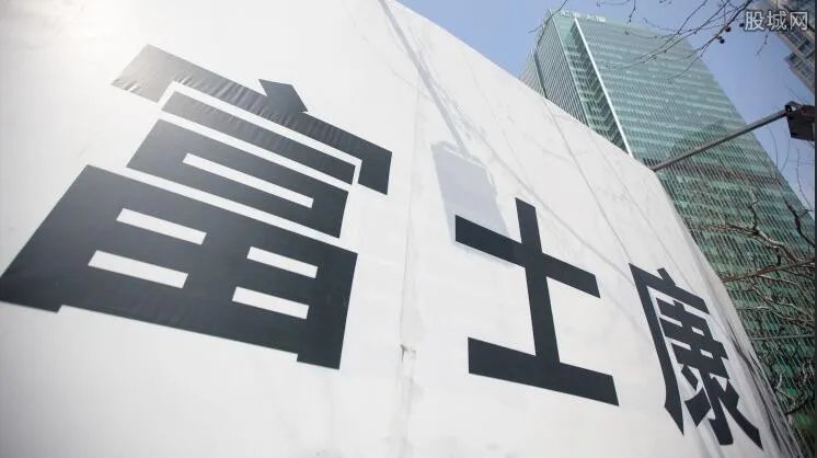 富士康建液晶工厂 豪砸百亿美元全面进军液晶行业