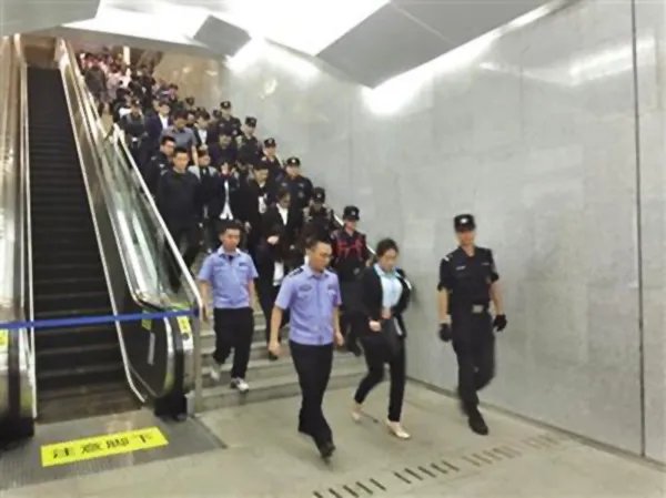 如何看待重庆破获特大网络诈骗案？