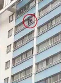 云南17岁少年为何交住院费后跳楼？