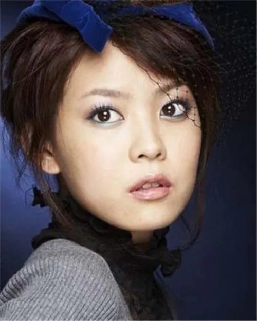 哈尔滨新娘化妆多少钱 优秀的化妆师应该具备哪些