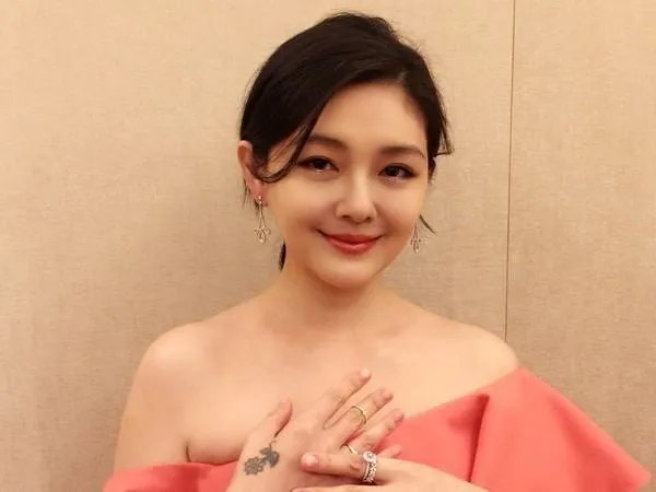 大S是怎么回应退娱乐圈问题的？