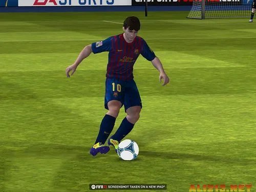 《FIFA13》iOS版截图公布 强悍画面逼近主机！