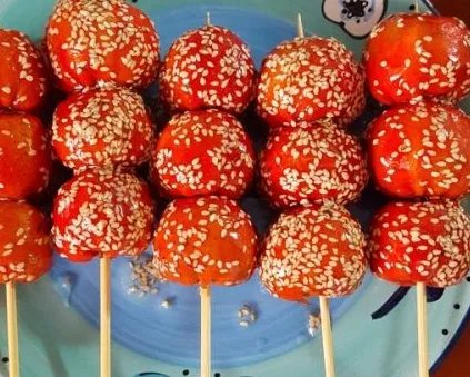 古代冰糖葫芦是怎么出现的 那时的冰糖葫芦只有山楂味吗