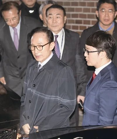 李明博拒狱中调查后果会怎么样?