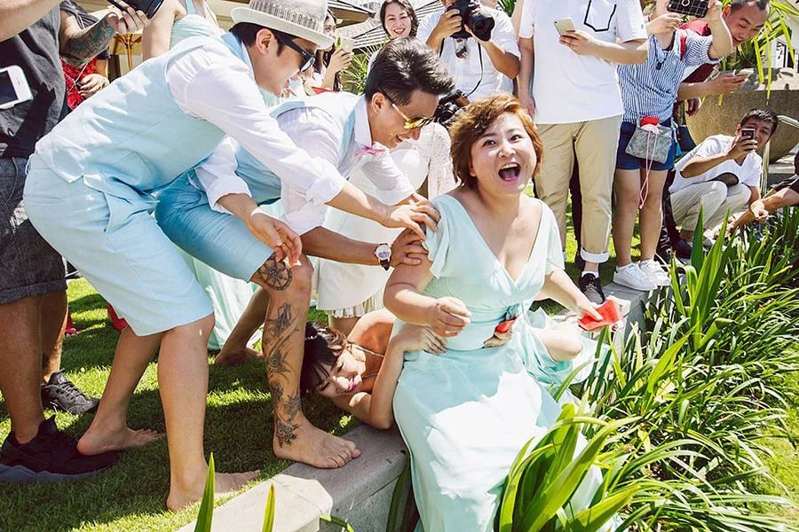 女子遇婚闹摔昏迷， 还有哪些婚闹事件？