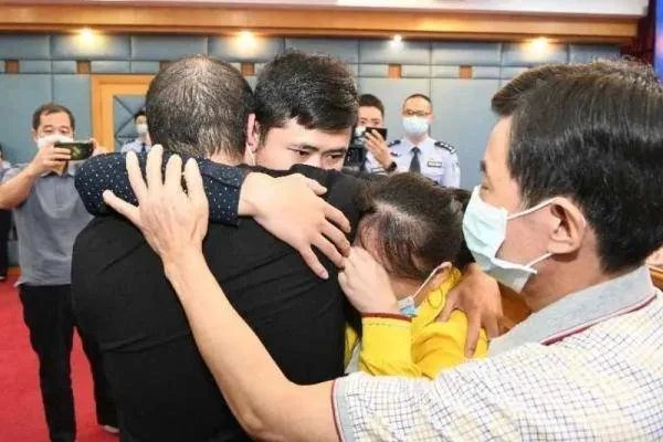 男子卖掉女友儿子又卖亲生女儿，为什么会出现买卖亲人的情况？