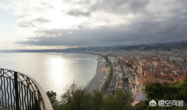 瑞士法国这一带有什么值得玩的？