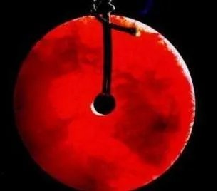 真实存在的诡异物品 千万别碰:太吓人(图)