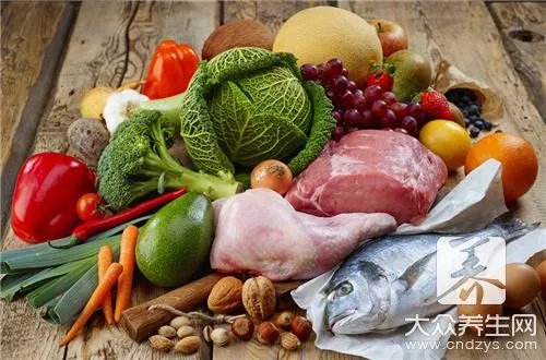 ​如何才能做到合理营养与平衡膳食呢？