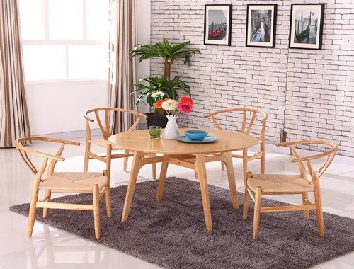 实木餐桌哪种木材好