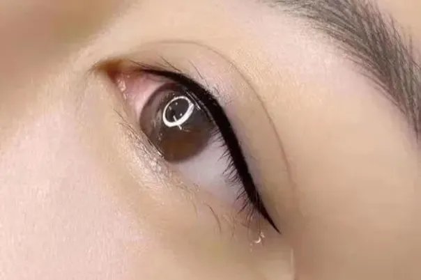 美瞳线图片效果图