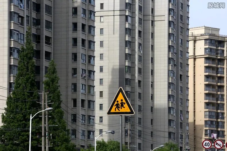 外卖小哥7万元小城买房 房子真的有哪些便宜吗？