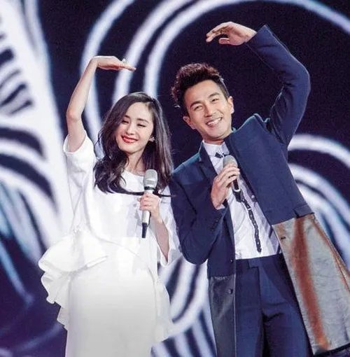 杨幂否认出轨出席活动全程脸黑 不与媒体多谈