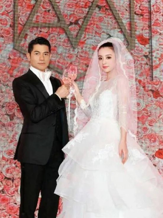 郭富城婚礼照曝光说明了什么？