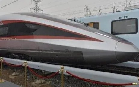 时速400公里可变轨动车组下线,和一般动车有何区别?