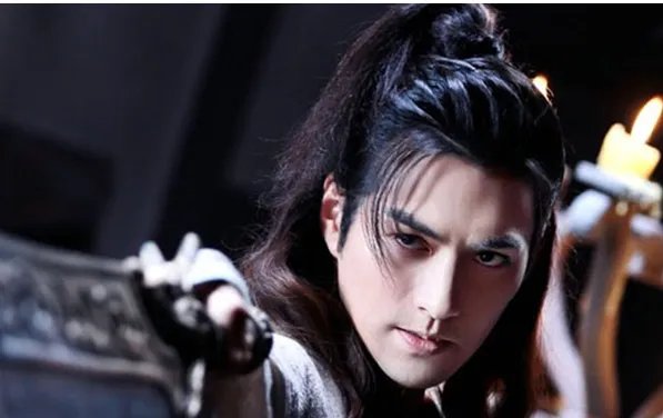 严屹宽斥合作演员是怎么回事？