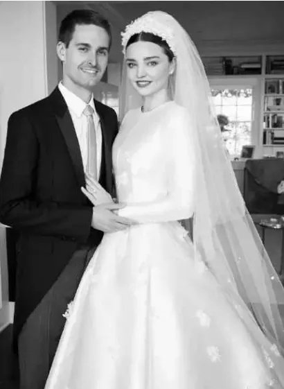 米兰达可儿产子是在什么时候?