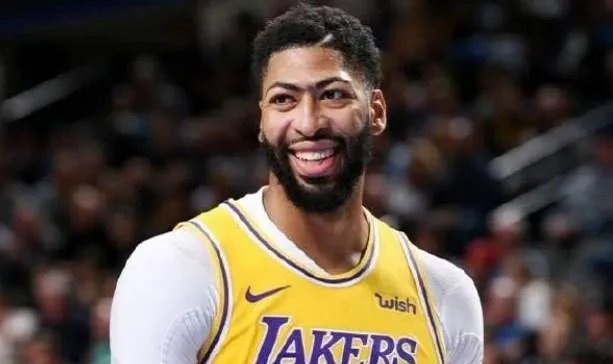 浓眉5年1.9亿续约湖人引球迷震惊，浓眉为何会做出这样的决定？