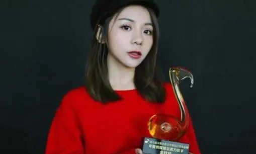 金玟岐八卦:为什么红不了为什么说她胸大资料图片