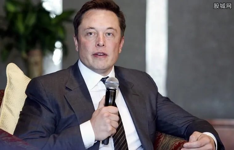 马斯克开糖果工厂 有人传言特斯拉年底前将要破产