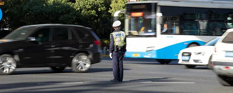 官方通报一交警称罚一次管三个月是什么情况 官方通报一交警称罚一次管三个月是怎么回事